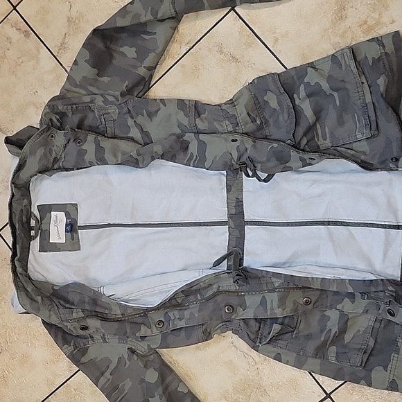 Universal Thread Camo Utility Jacket - Picture 3 of 9